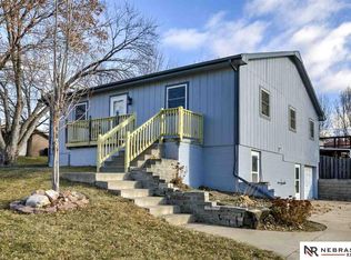 285 N 3rd St, Springfield, NE 68059