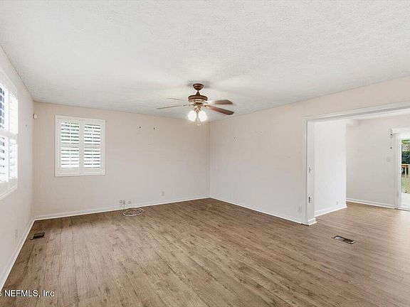 5th image of 7316 GREENWAY Drive
