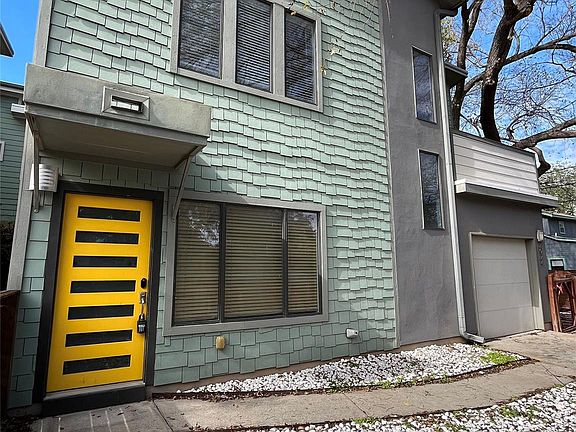 2nd image of 2024 E 2nd St #B