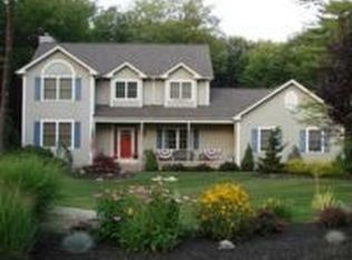 403 Wildwood Ct, East Stroudsburg, PA 18301