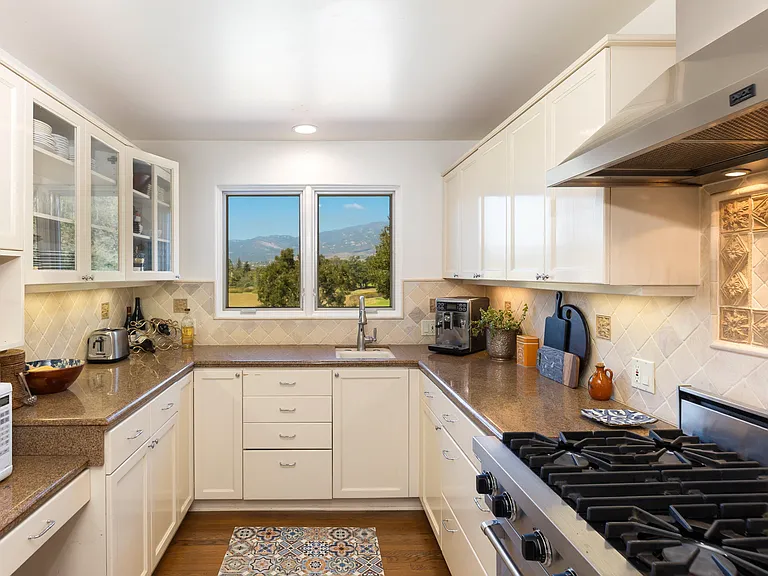 4015 Lago Dr — Photo 4