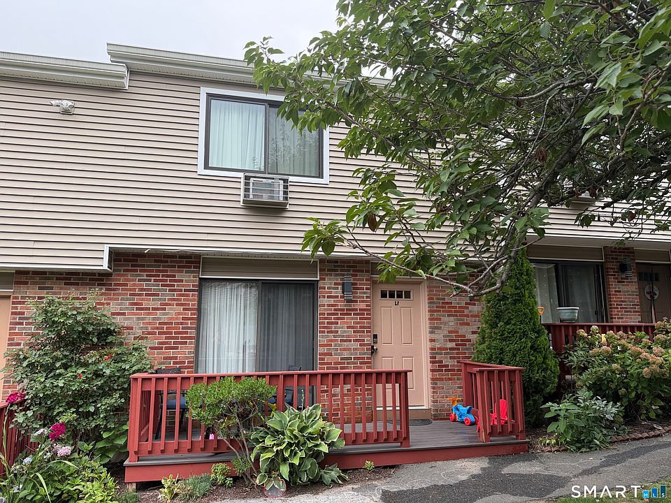 1st image of 80 Lawn Ave APT 13
