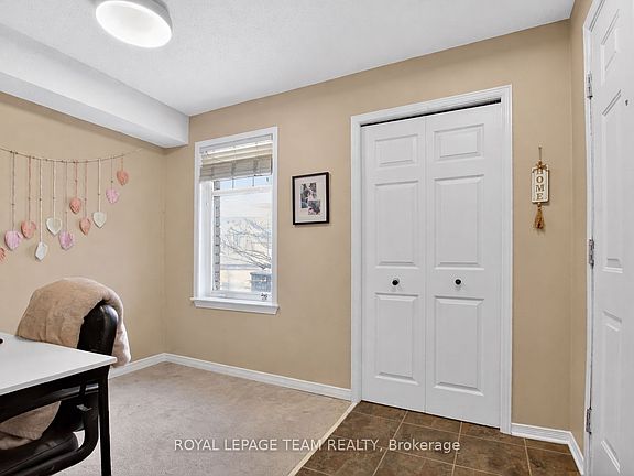 3rd image of 255 Deercroft Ave