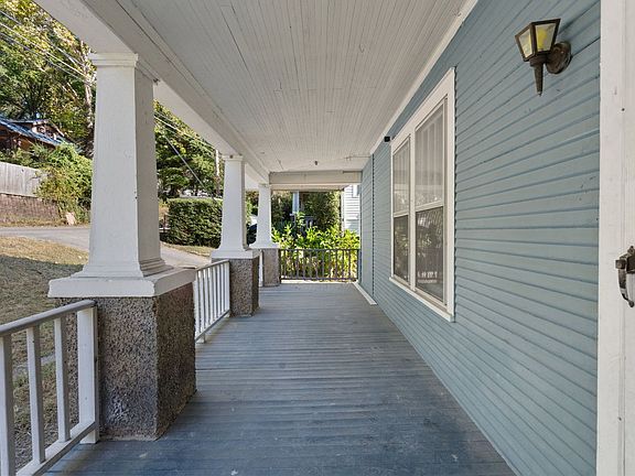 2nd image of 116 S Seminole Dr