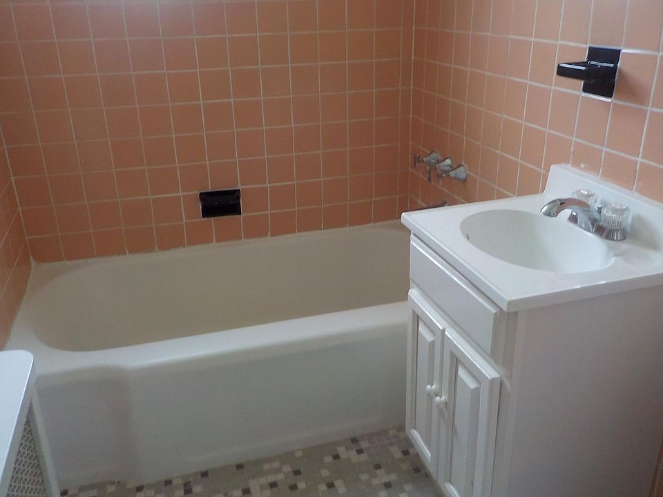 1st image of 260-26 74th Ave Floor 2