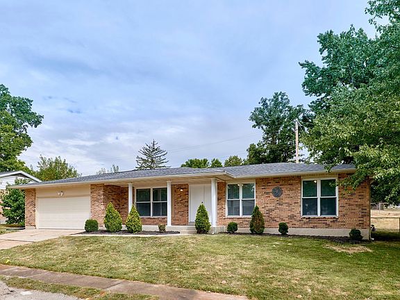 3rd image of 11003 Fawnhaven Dr