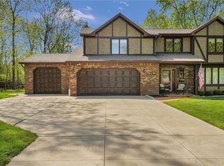 31 Heather Hill Dr, Buffalo, NY 14224