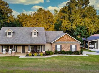 100 Hawk Valley Dr, Paron, AR 72122