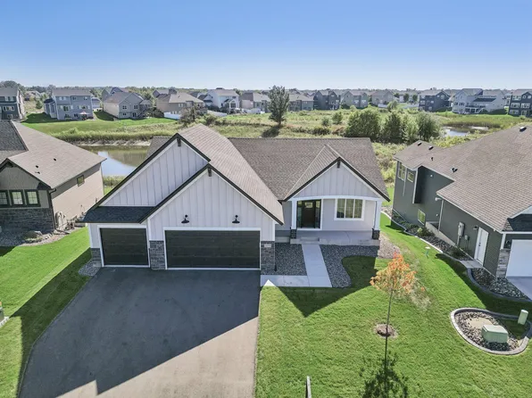 16099 Empress Ave N, Hugo, MN 55038