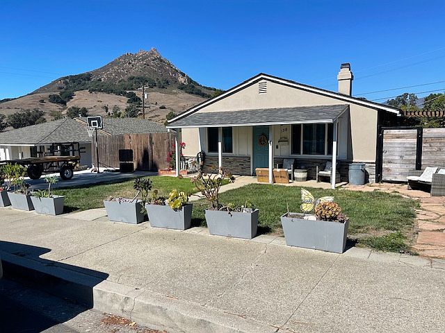 1st image of 138 Del Sur Way