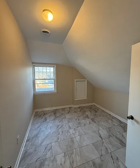 614 S Mendenhall St #C — Photo 3