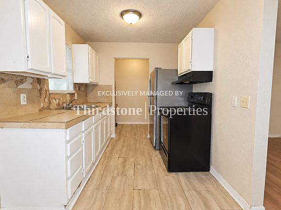 4th image of 2134 Thomas Ct