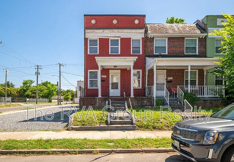 2603 Grayland Ave — Photo 1