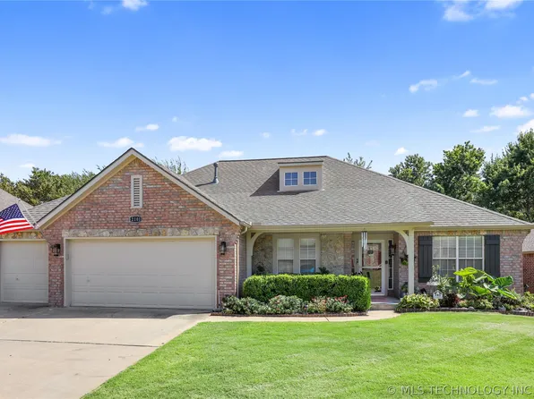 2101 W Vicksburg St, Broken Arrow, OK 74011