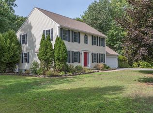 16 Sandy Ter, Gorham, ME 04038