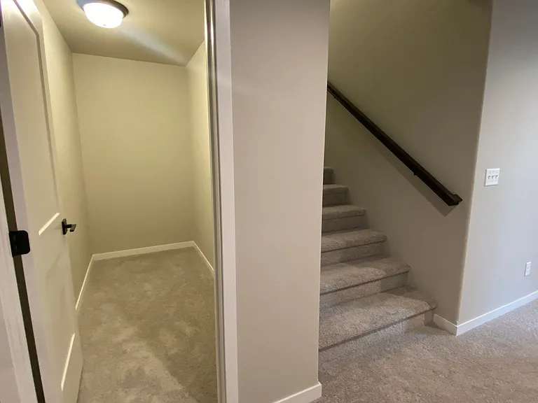 2232 Griffin Dr S — Photo 13