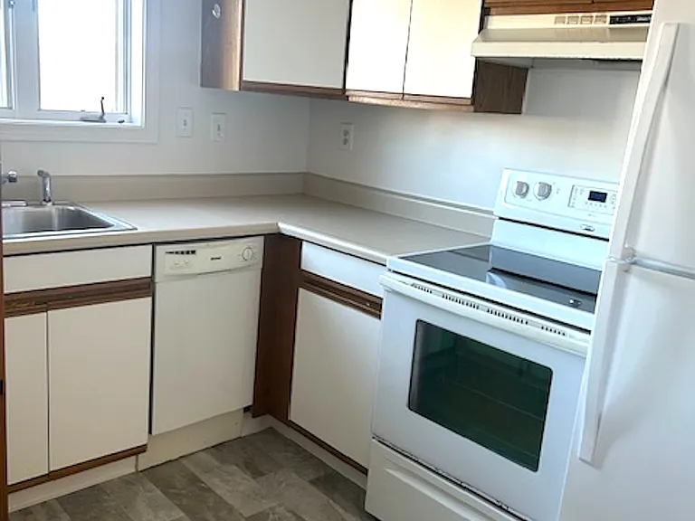 724 Beverage Hill Ave #B2 — Photo 7
