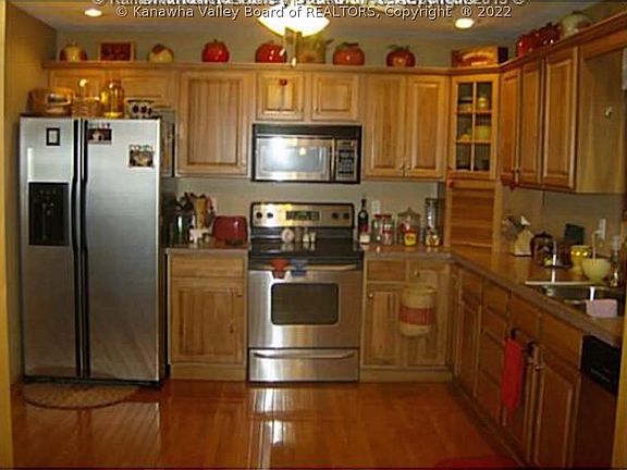 2nd image of 402 Pebble Creek Dr