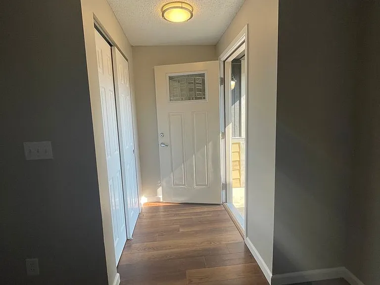 Albany Meadows Apartments — Photo 40
