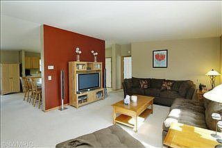 3rd image of 50275 Rebecca Dr