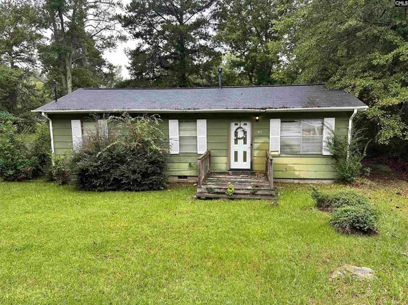 417 Line St, Batesburg, SC 29006