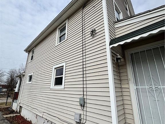 5th image of 3347 E 139th St