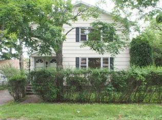 357 Suburban Ave, Fairfield, CT 06825
