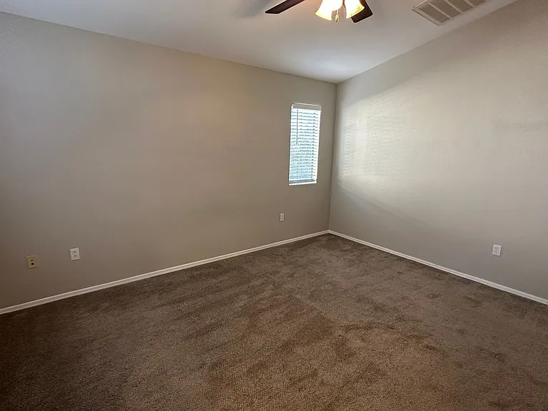 2727 N Price Rd #19 — Photo 15