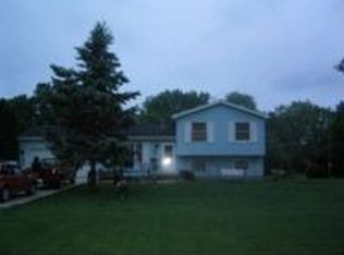 10355 Vfw Rd, Eaton Rapids, MI 48827