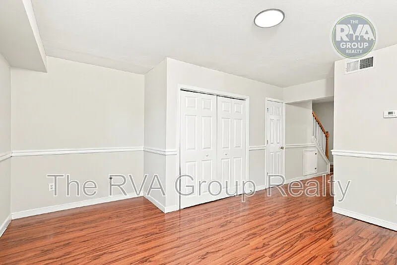 3 bed, 1.5 bath, 954 sqft, $1,695 — Photo 3