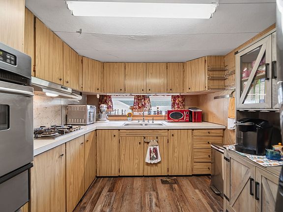4th image of 35912 Porter Ave