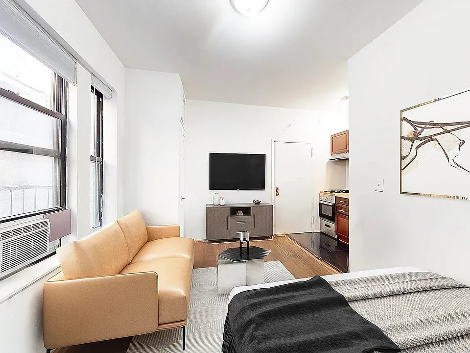 341 W 45th St #505