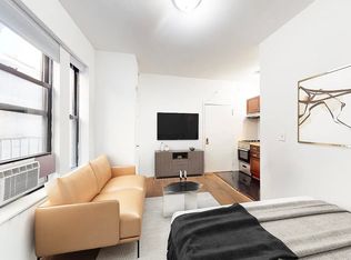 341 W 45th St #208A, New York, NY 10036