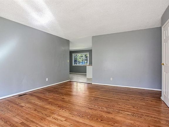 2nd image of 8618 E 96th Pl
