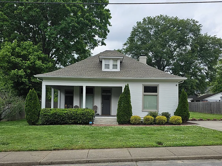 11 Waters Ave — Photo 25