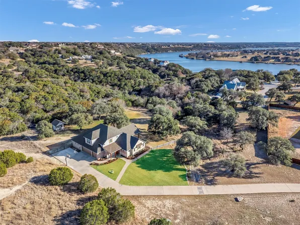 2701 Alta Vista Ct, Granbury, TX 76049
