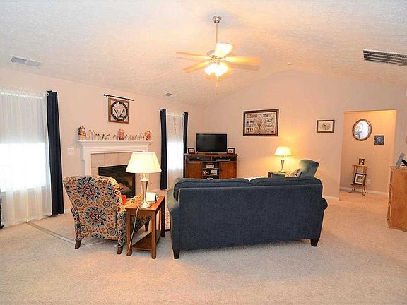 4th image of 5940 Kevin Ct