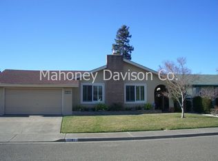 1281 Glenwood Dr, Petaluma, CA