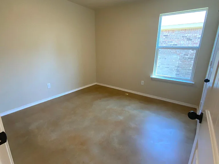 1719 Fossil Trl — Photo 11