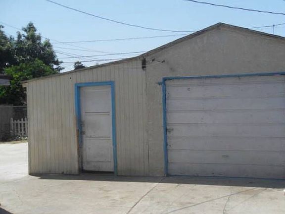 3rd image of 3296 Sequoia Dr