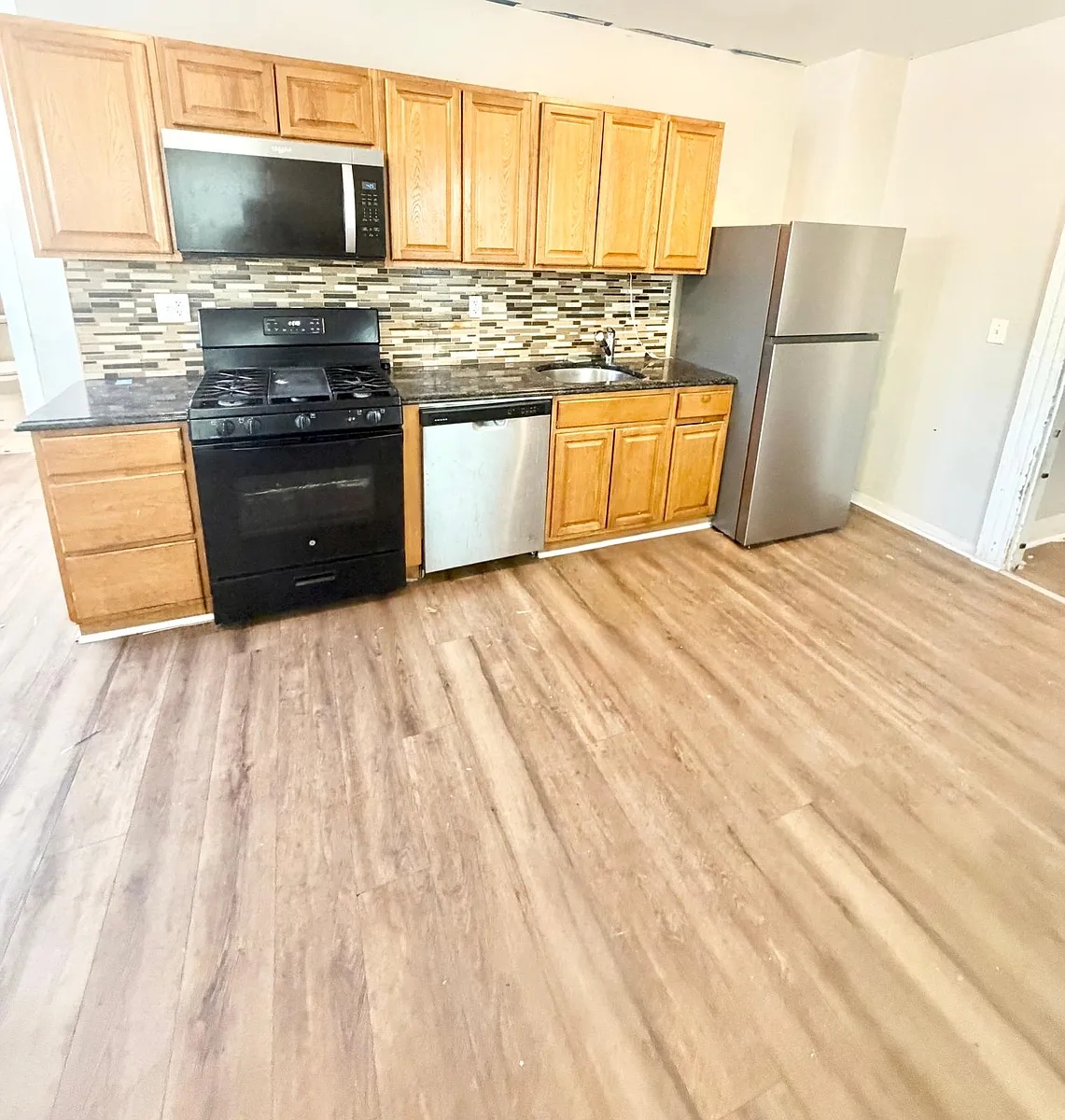 Building Photo - 255 W Ivy St #1
