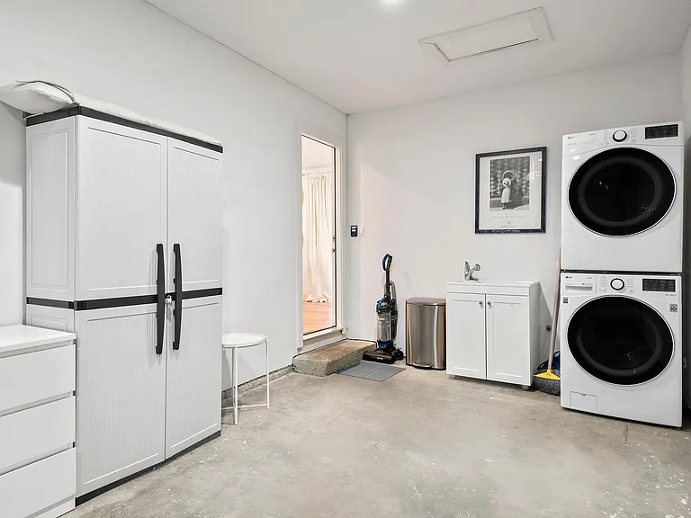 520 Piazza Dr #B — Photo 18