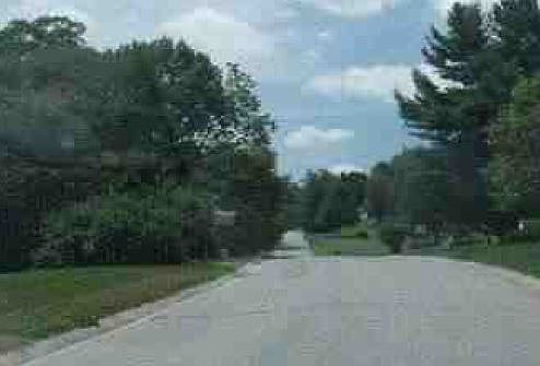 2nd image of 13 Regency Cir