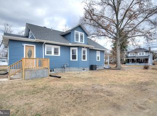 802 Laurel Rd, Lindenwold, NJ 08021