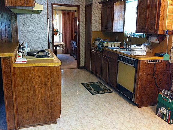 4th image of 205 Denton Dr