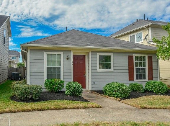 2nd image of 6106 Settlers Lake Cir W
