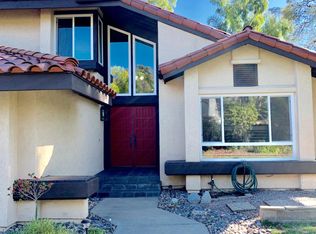 1035 Jasmine Ct, Vista, CA 92081