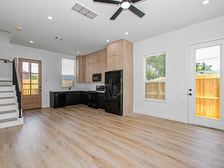 1308 Tarley St #A — Photo 7