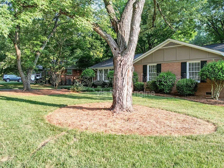 6700 Castlegate Dr — Photo 60