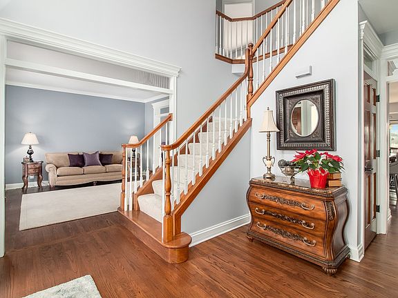 2nd image of 1141 Birchdale Ln